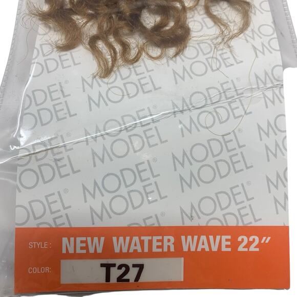 Model Model Glance Braid New Water Wave 22'' Color T27 Dark to Light - Picture 4 of 6